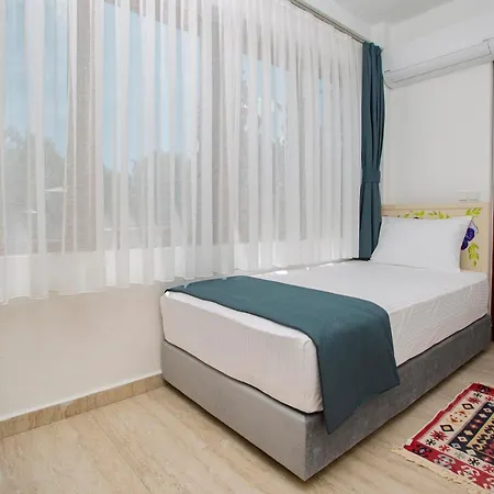 Ada בית אירוח