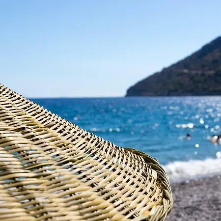 Ada בית אירוח *